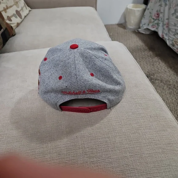 Mitchell and Ness San Francisco 49ers Baseball cap. Wore Once. Excellent Cond. - Picture 3 of 5